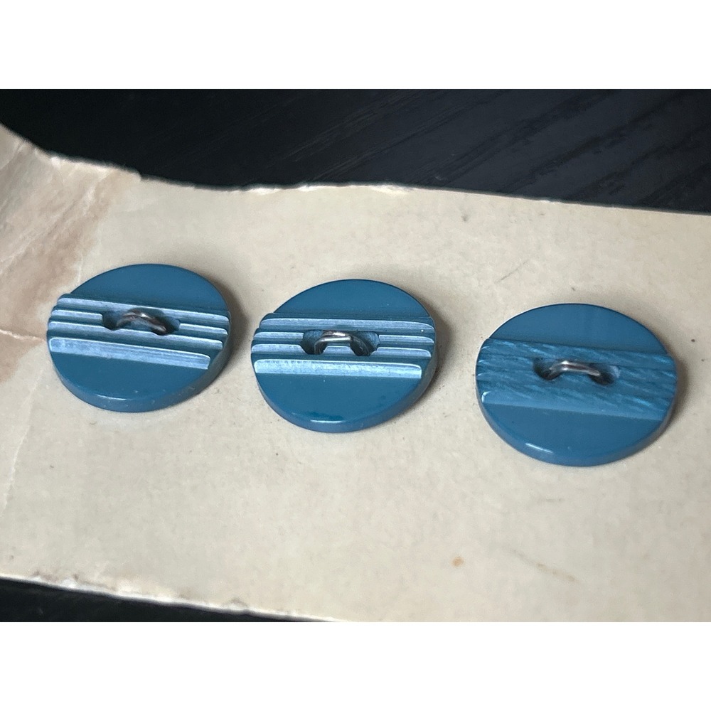 Vintage Curtis & Darling Teal Blue Striped Shank Buttons Set of 3 Original Card - Picture 3 of 4